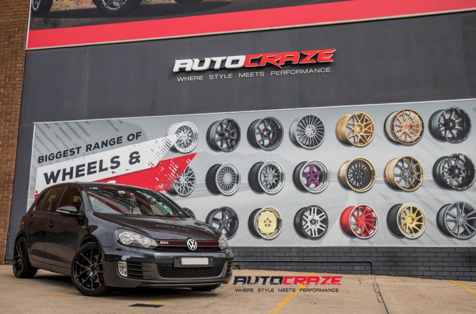 VOLKSWAGEN-GOLF-TARGA-BLACK---MACHINED-WITH-DOUBLE-DARK-TINT